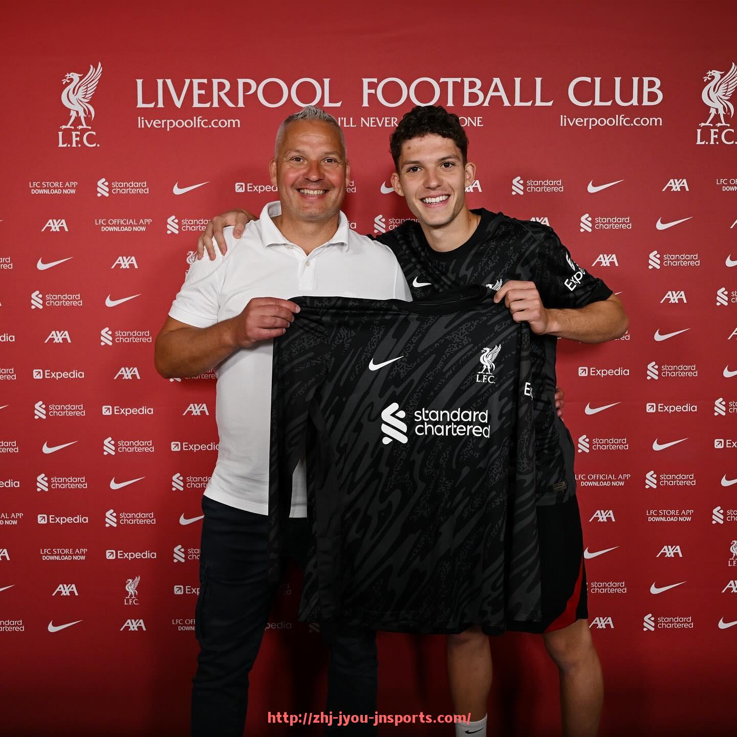 jiuyou九游娱乐-世俱杯不同比赛节奏切换次数数据统计及胜负影响研究